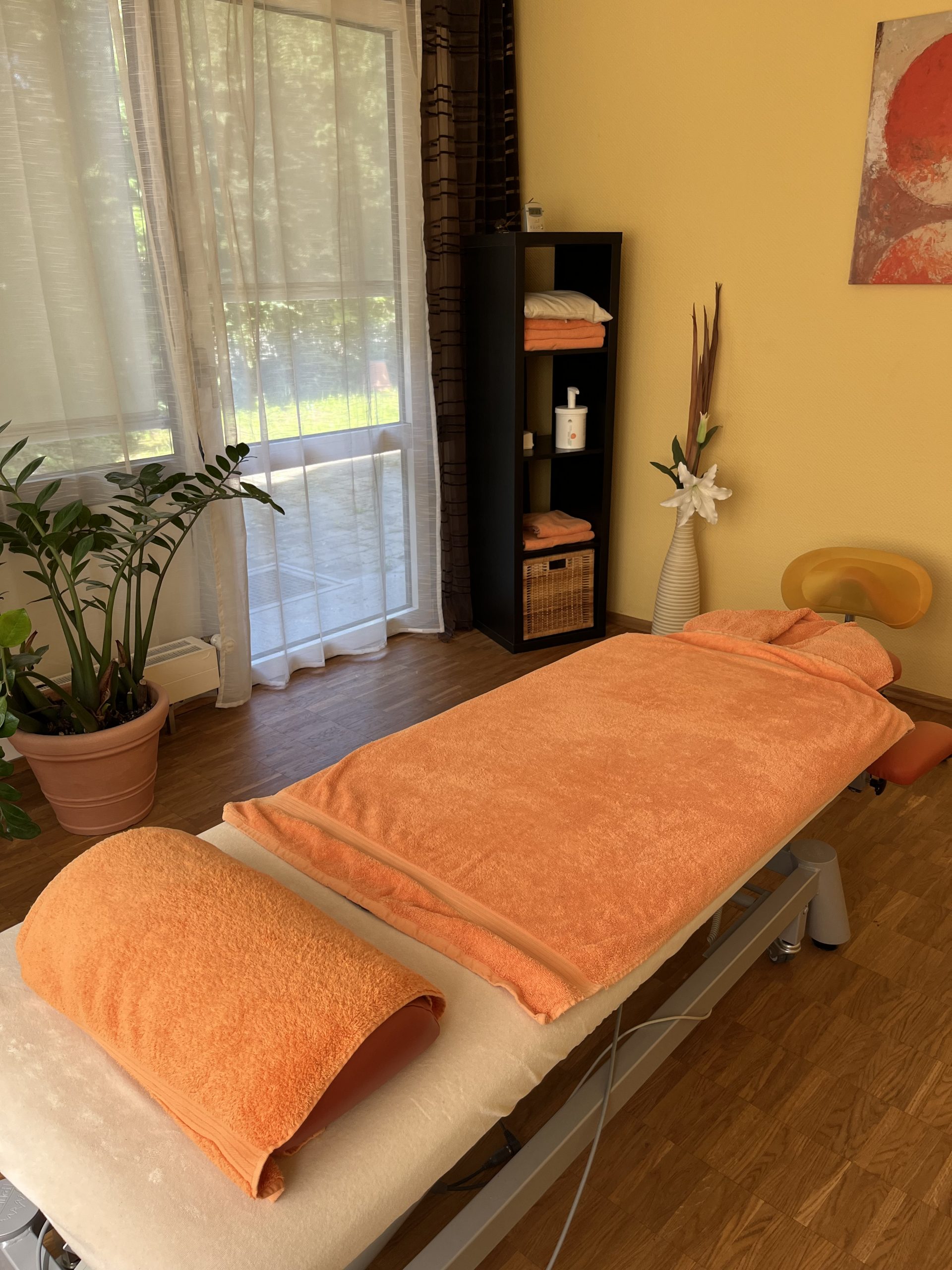 Behandlungsraum 2 Behandlungsraum 2